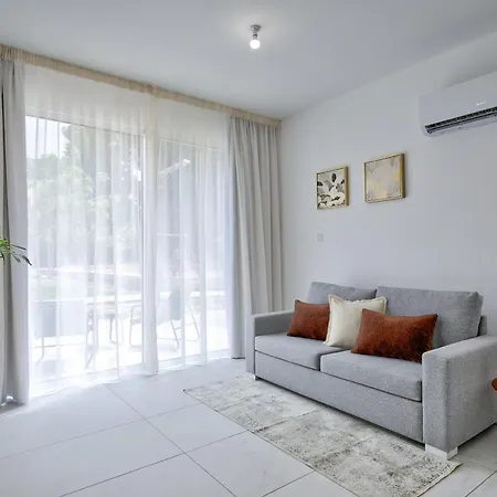 Aphrodite Gardens Modern By Vichy Holidays * Paphos