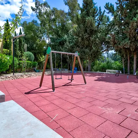 Villa Aphrodite Gardens Modern By Vichy Holidays *