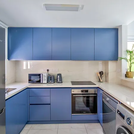 Вилла Aphrodite Gardens Modern By Vichy Holidays *