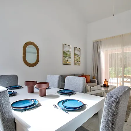 Вилла Aphrodite Gardens Modern By Vichy Holidays