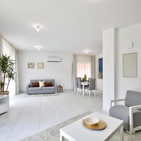 Aphrodite Gardens Modern By Vichy Holidays Villa