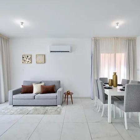 Вилла Aphrodite Gardens Modern By Vichy Holidays