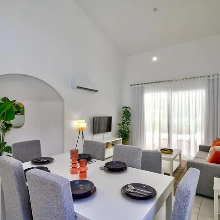 Aphrodite Gardens Modern By Vichy Holidays