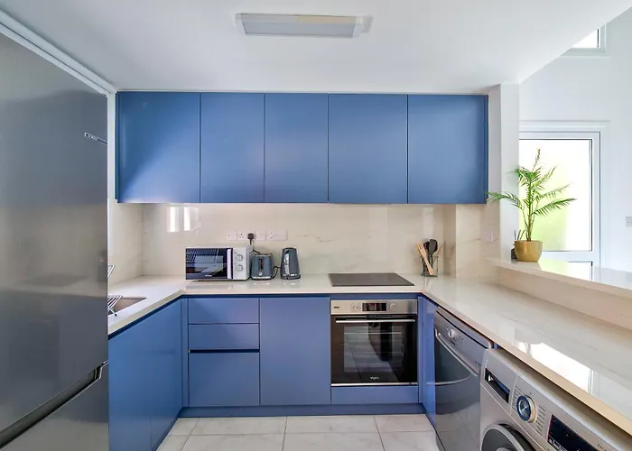 Villa Aphrodite Gardens Modern By Vichy Holidays *