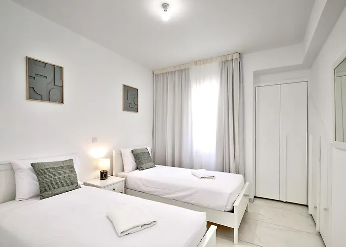 Villa Aphrodite Gardens Modern By Vichy Holidays *