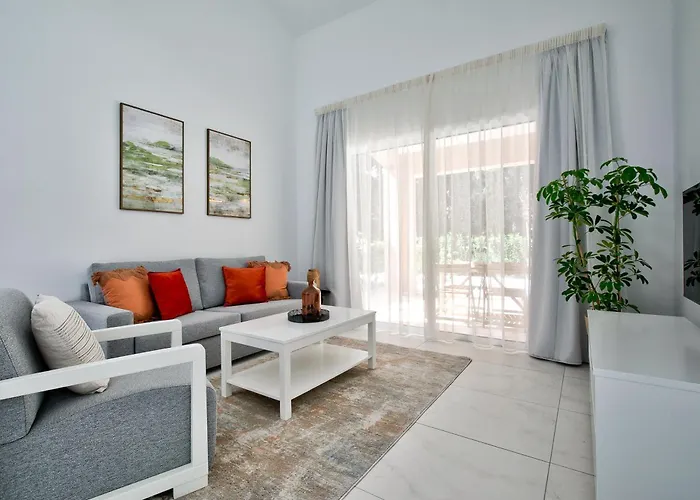 Villa Aphrodite Gardens Modern By Vichy Holidays *