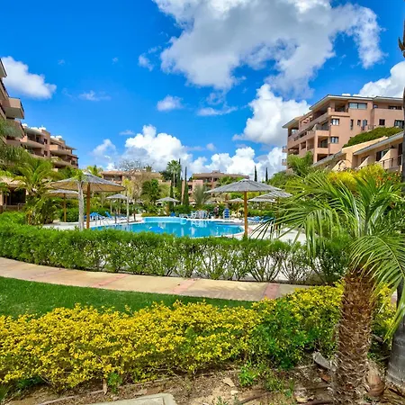 Willa Aphrodite Gardens Modern By Vichy Holidays *
