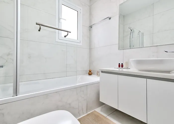 ヴィラ Aphrodite Gardens Modern By Vichy Holidays