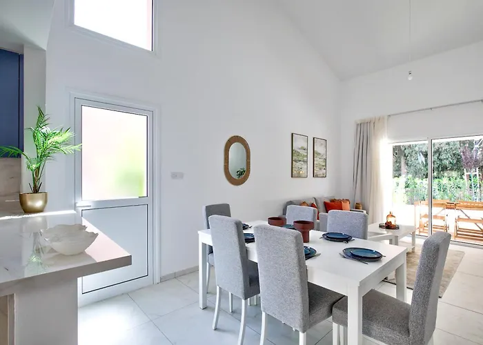 Aphrodite Gardens Modern By Vichy Holidays *